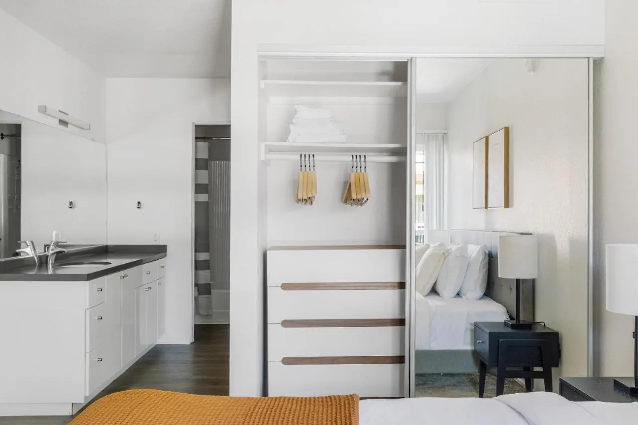 Burbank 1Br W Wd Pool Gym Nr Wf Tj Lax-720 Apartment Los Angeles 0*,  United States