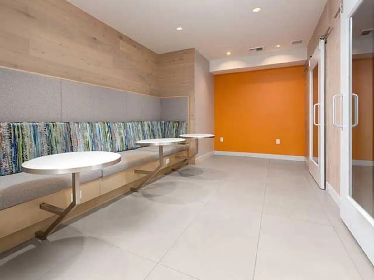Burbank 1Br W Wd Pool Gym Nr Wf Tj Lax-720 Apartment Los Angeles